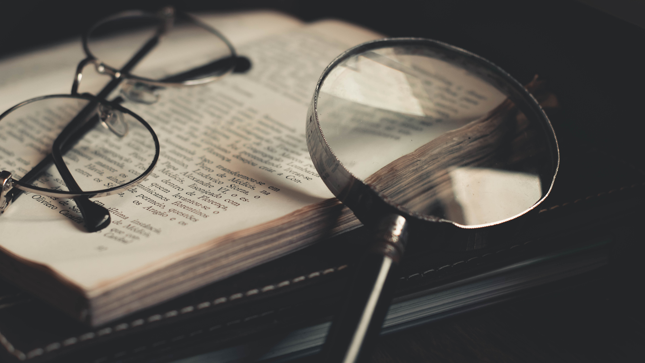 How to Synthesize Literature Like a Scholar